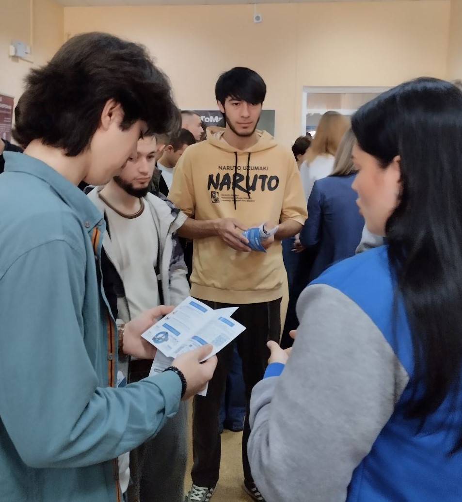 Студенты групп 21МОС1, 21МОЛ1, 22МОС1 и 22МОЛ1 3 апреля посетили Ярмарку вакансий в Пензенском государственном университете.